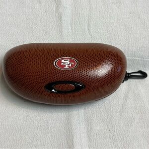 OAKLEY NFL San Francisco 49ers Genuine Clamshell Hard Case NWOT